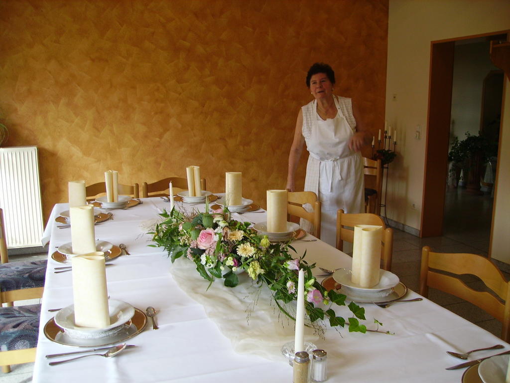 Hotel Zur Erholung Brochthausen Ruang foto