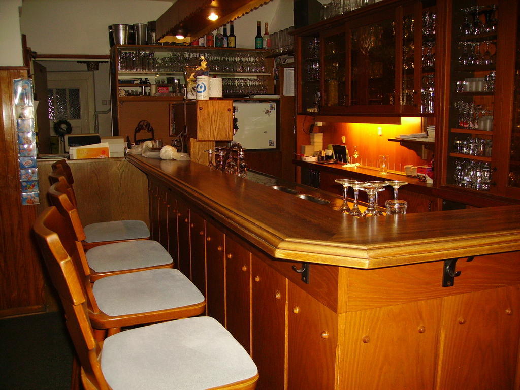 Hotel Zur Erholung Brochthausen Bagian luar foto