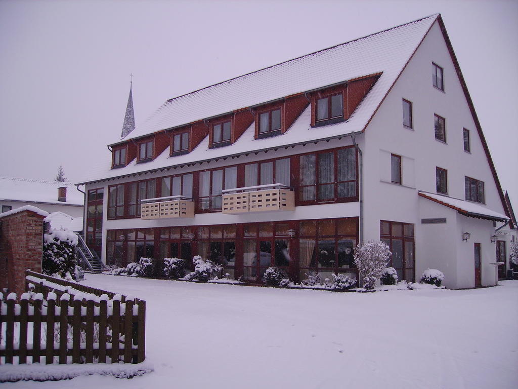 Hotel Zur Erholung Brochthausen Bagian luar foto
